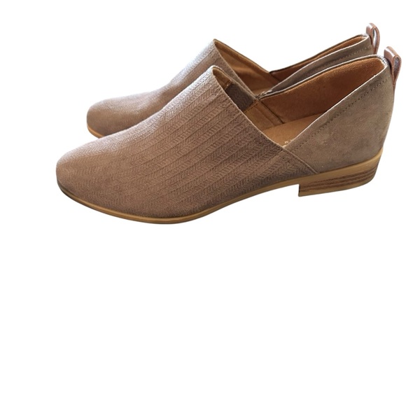 Dr. Scholl's Shoes - Dr. Scholl's Ruler Slip-On Taupe size 10, new no tags